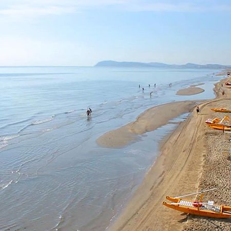 Hotel Massimo Riccione Exteriér fotografie