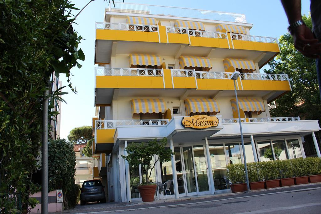 Hotel Massimo Riccione Exteriér fotografie